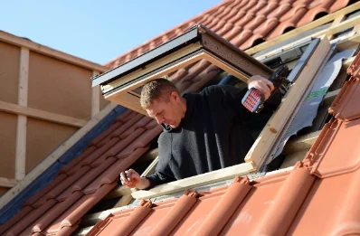 Pose de fenêtres de toit Velux aux Bouchoux